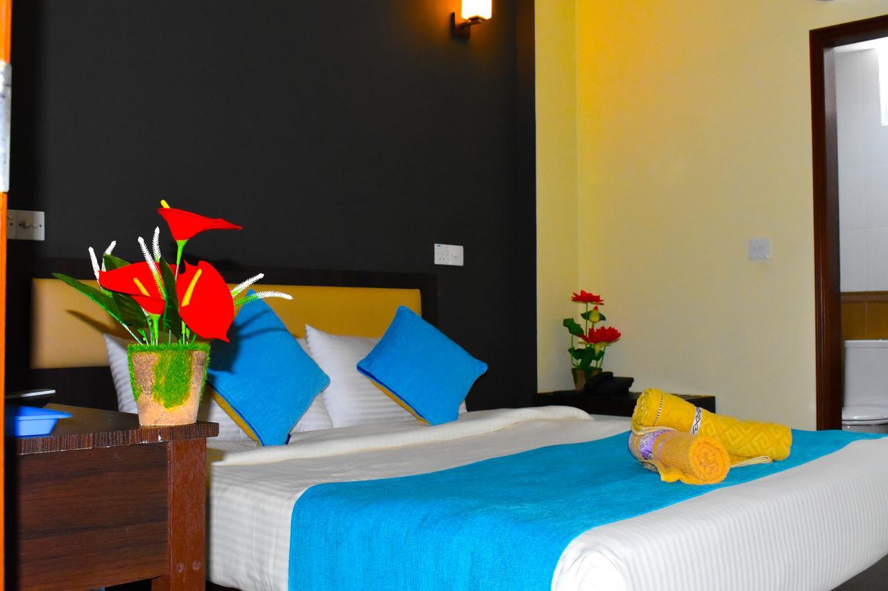 Seasunbeach Hotel Maldives Hulhumalé Exterior foto